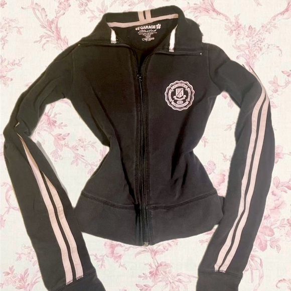 🌸Pink & Black fitted zip up jacket🖤 - Picture 1 of 5